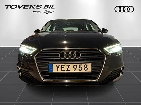 Audi A3 2017 photo 2