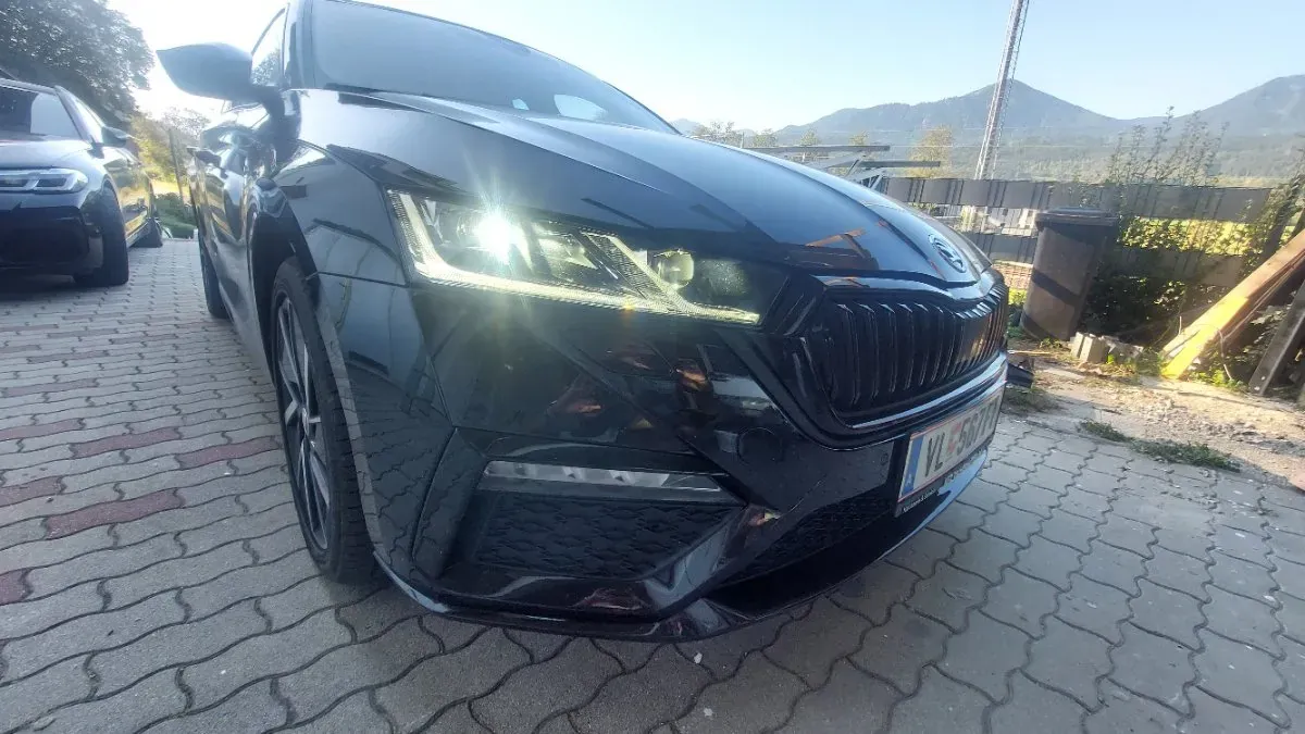 Skoda Octavia 2021 photo 2