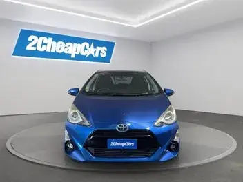 Toyota Aqua 2015 photo 3