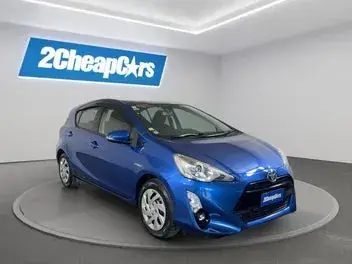 Toyota Aqua 2015 photo 4
