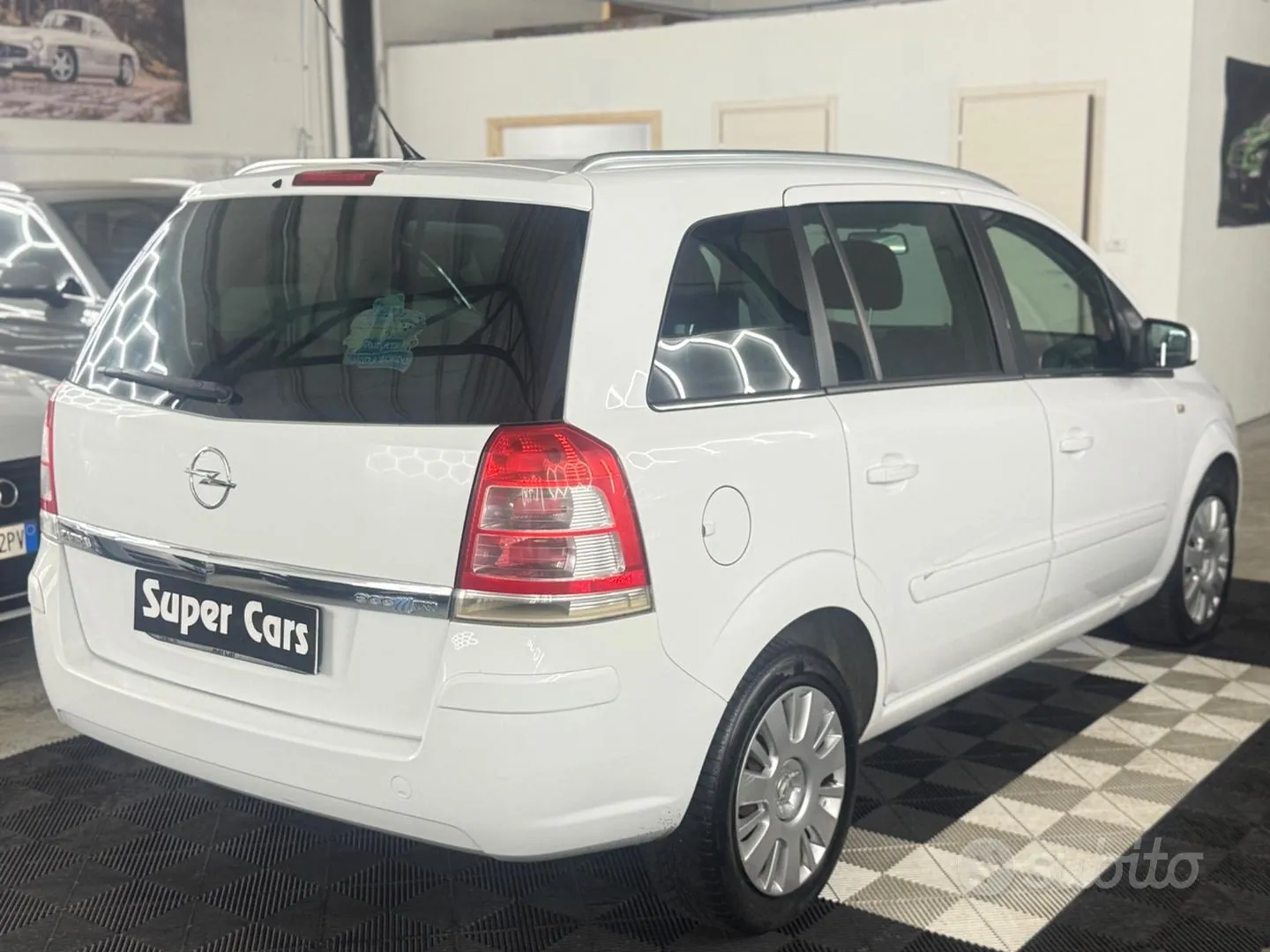 Opel Zafira 2012 photo 4
