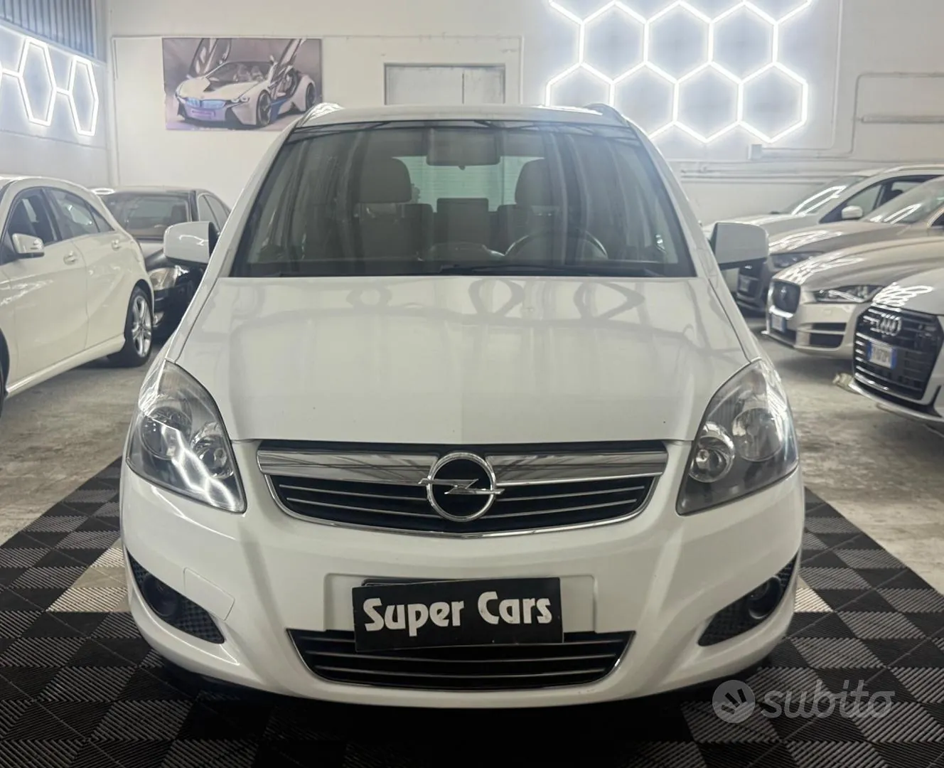 Opel Zafira 2012 photo 2