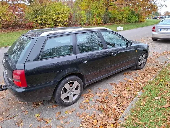 Audi A4 1998 photo 4
