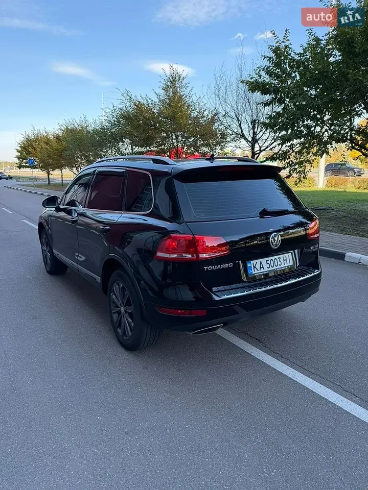 Volkswagen Touareg 2013 photo 3