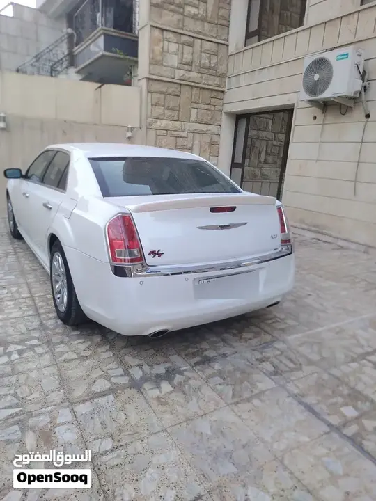 Chrysler 300 2013 photo 3