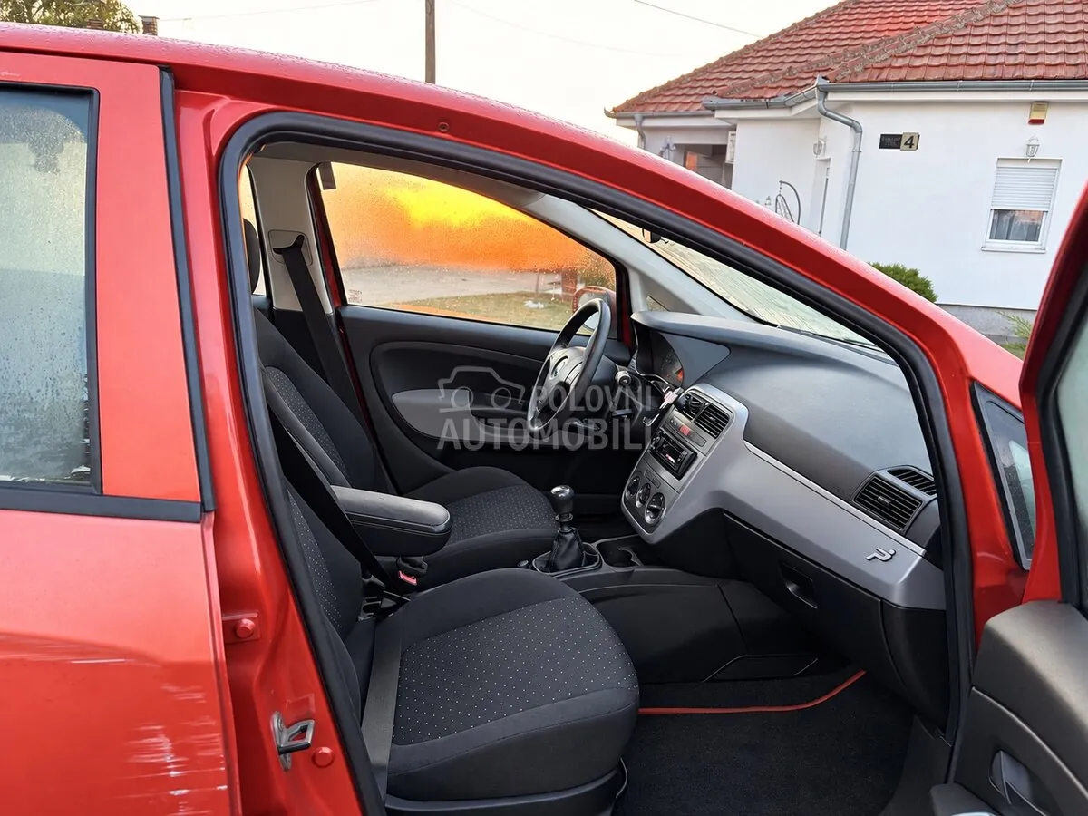 Fiat Grande Punto 2007 photo 5