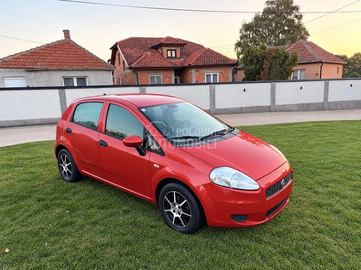 Fiat Grande Punto 2007 photo 2