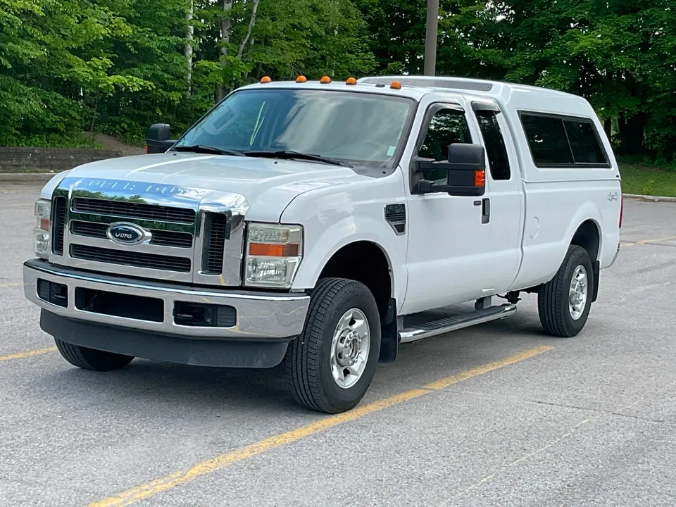 Ford F250 2010 photo 2