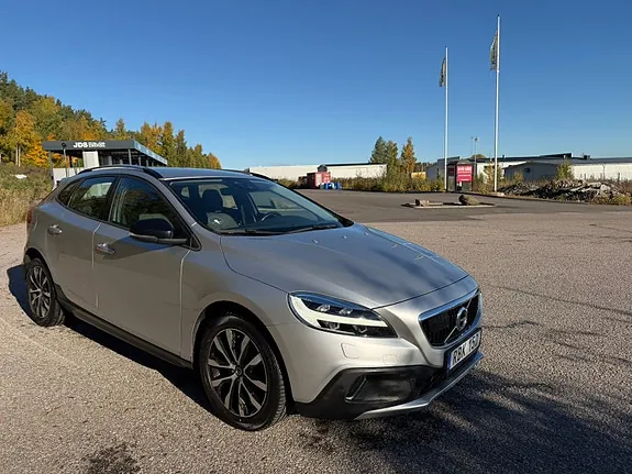Volvo V40 Cross Country 2019 photo 4