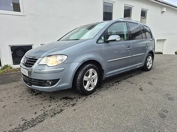 Volkswagen Touran 2008 photo 2