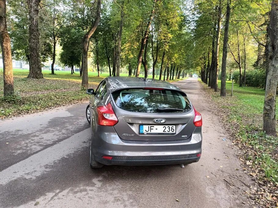 Ford Focus 2013 photo 4