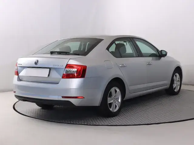 Skoda Octavia 2019 photo 4