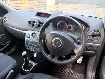 Renault Clio 2007 photo 4