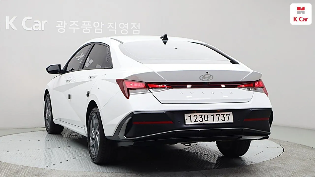 Hyundai Avante 2025 photo 2
