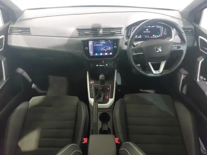 Seat Arona 2020 photo 3