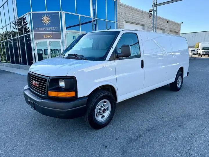 GMC Savana
