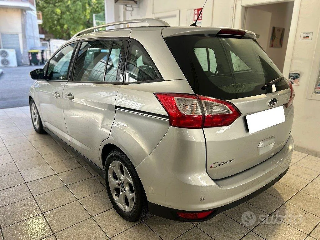 Ford C-Max 2012 photo 4