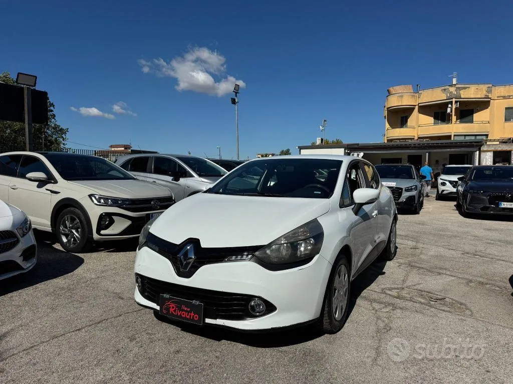 Renault Clio 2014 photo 2