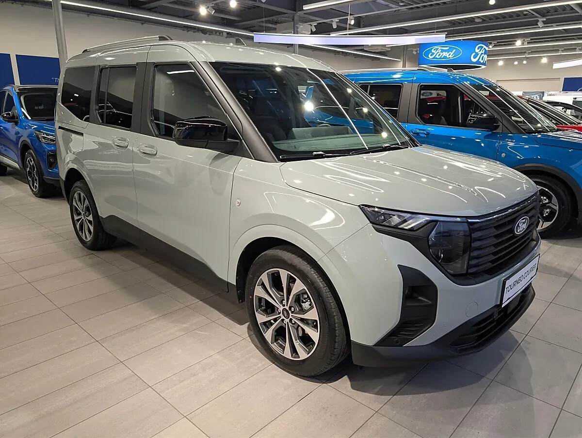 Ford Tourneo photo 3