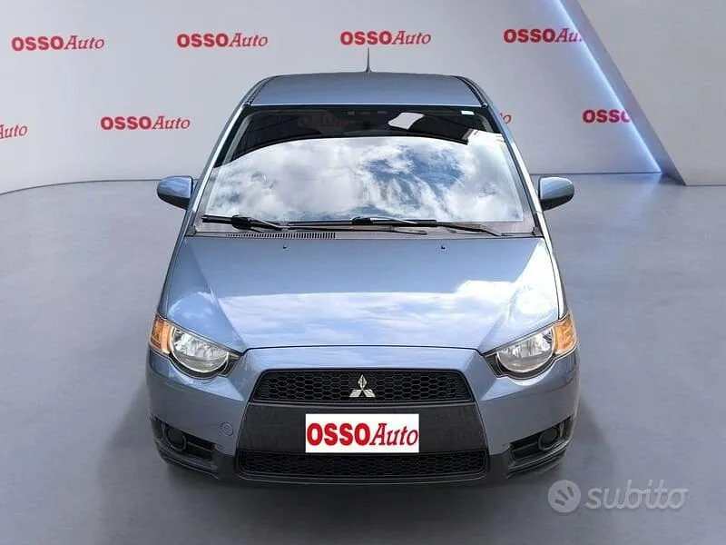 Mitsubishi Colt 2010 photo 5