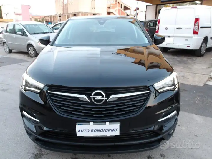 Opel Grandland X 2019 photo 2