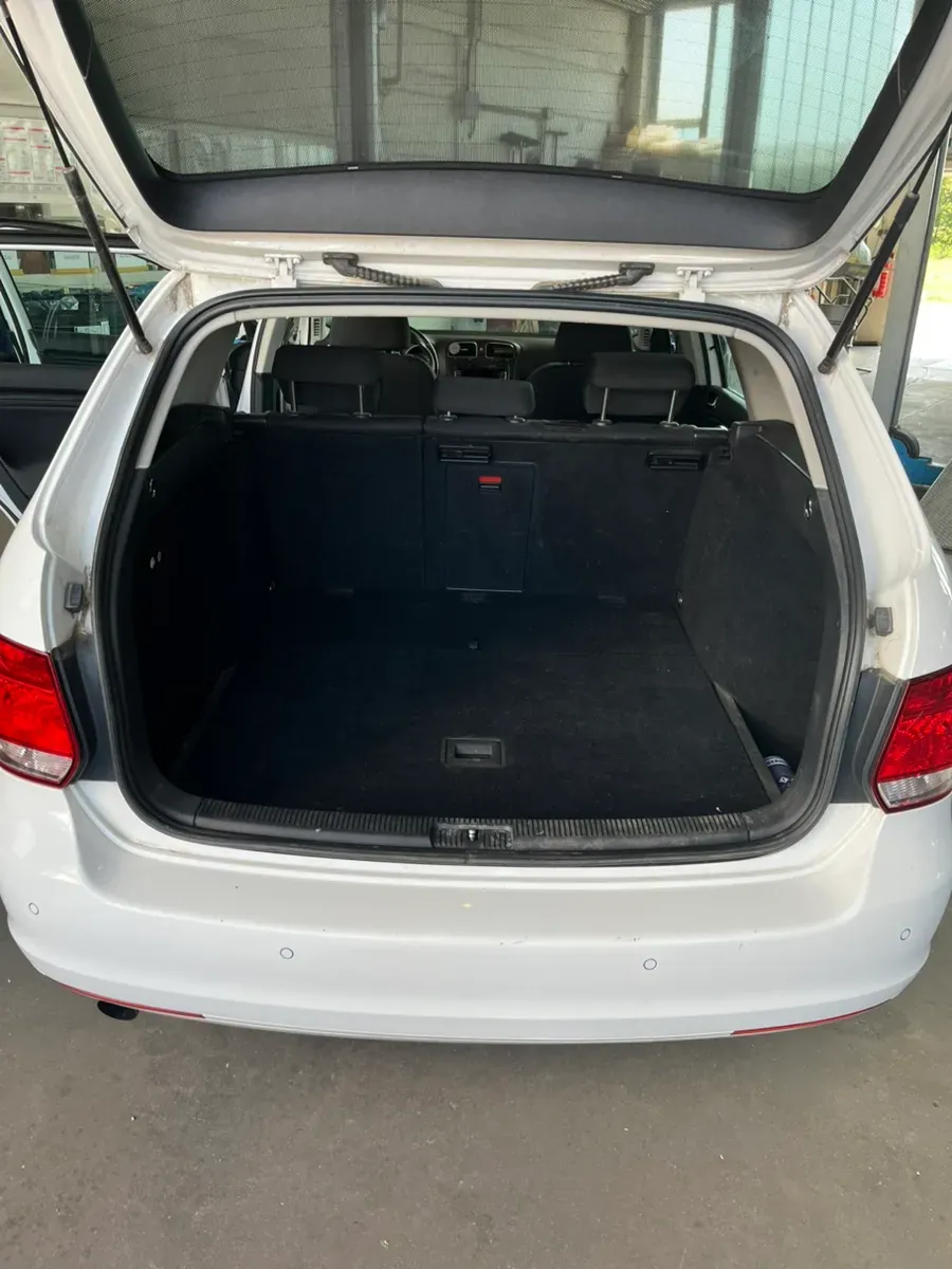 Volkswagen Golf 2011 photo 3