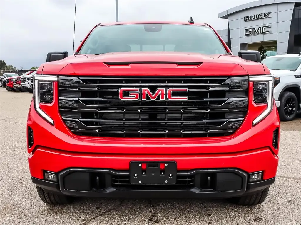GMC Sierra 1500 2026 photo 2