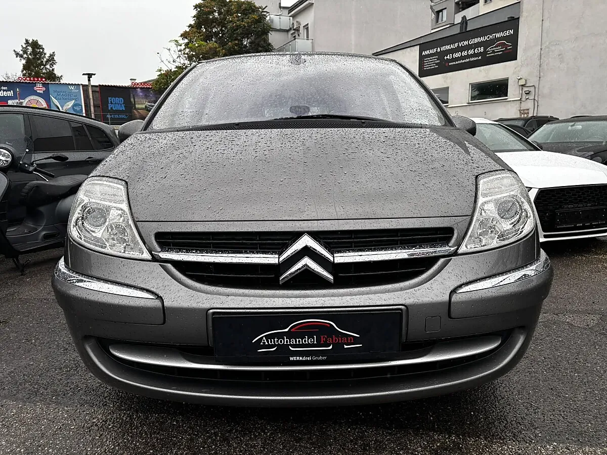 Citroen C8 2012 photo 2