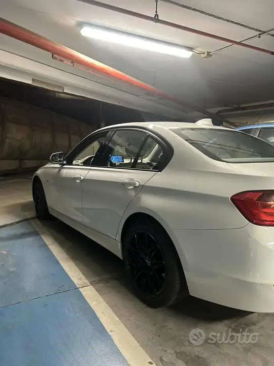 BMW 316D 2012 photo 3
