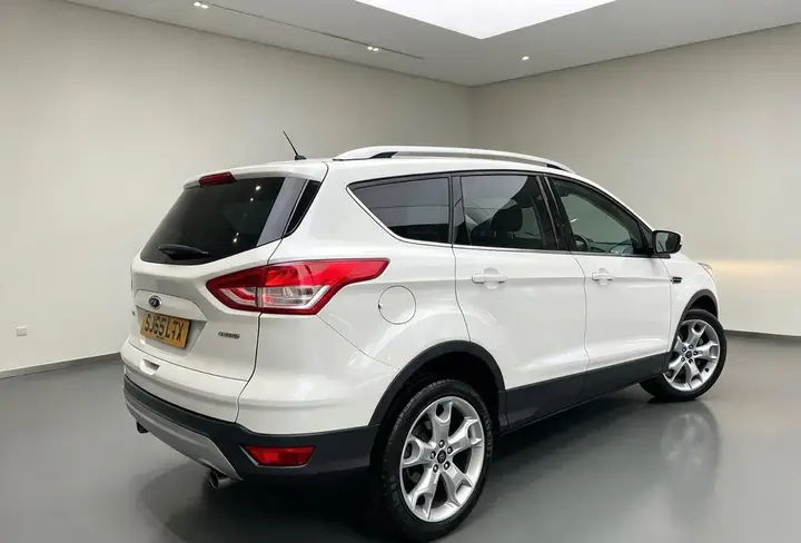 Ford Kuga 2015 photo 3