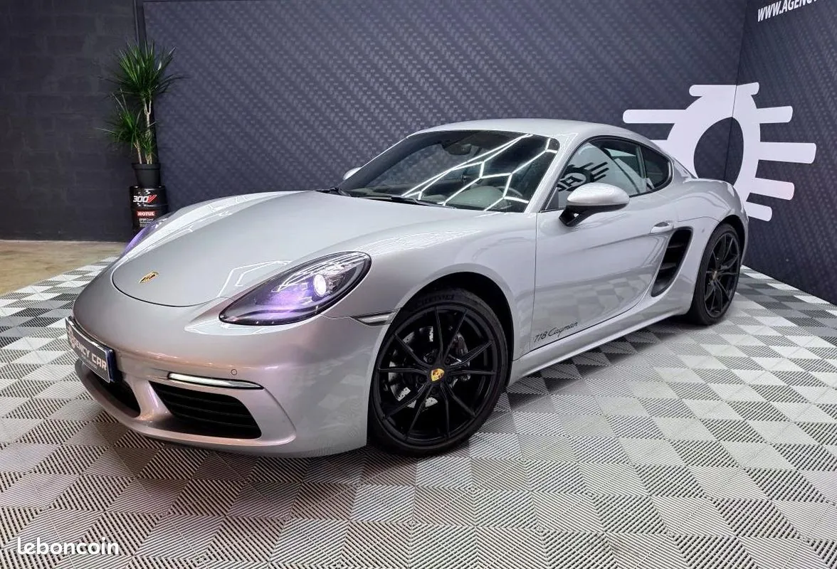 Porsche Cayman 2017 photo 2