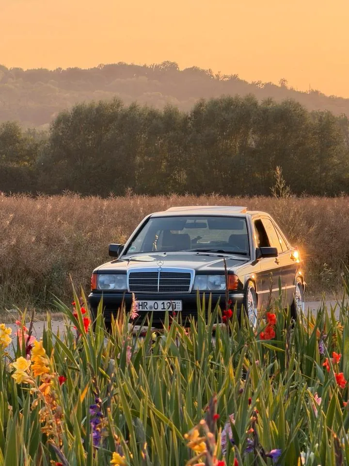 Mercedes-Benz 190E