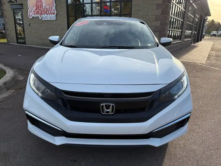 Honda Civic 2021 photo 2
