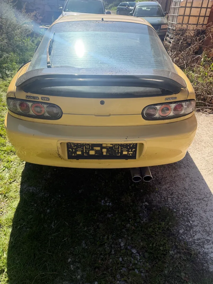 Mazda Mx-3 1999 photo 3