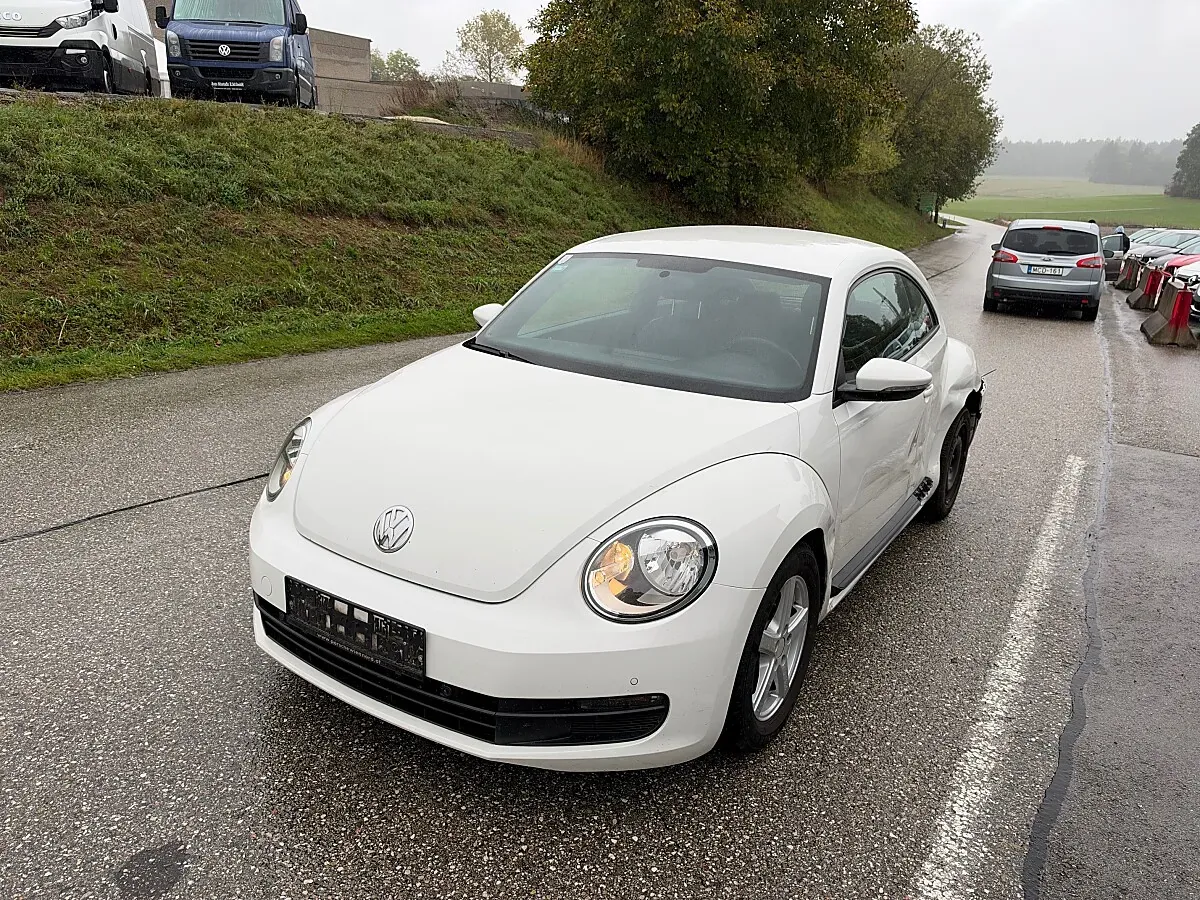 Volkswagen Beetle 2012 photo 2