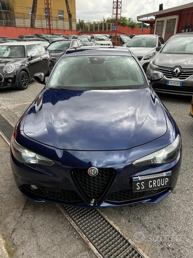 Alfa Romeo Giulia 2017 photo 2
