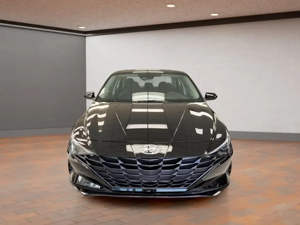 Hyundai Elantra 2023 photo 2