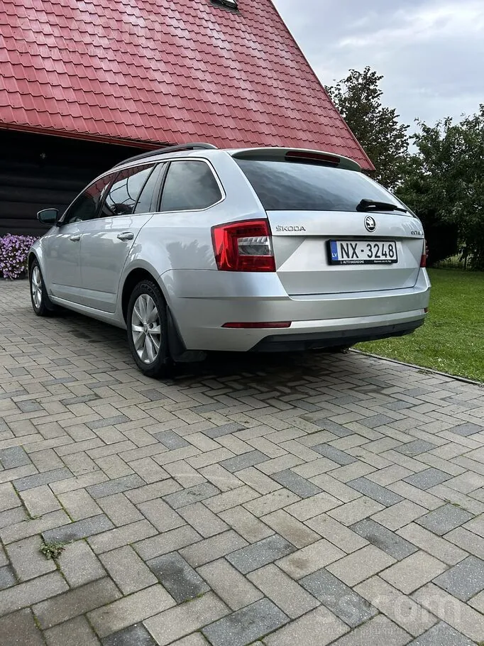 Skoda Octavia 2019 photo 2