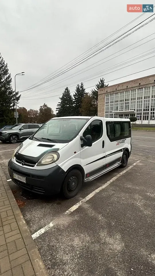Opel Vivaro 2003 photo 2
