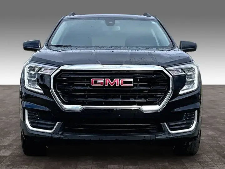 GMC Terrain 2024 photo 3