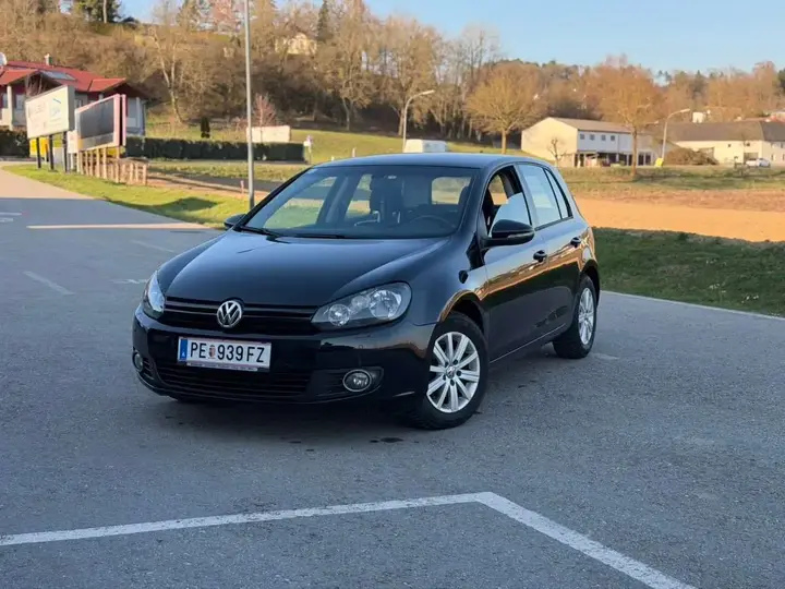Volkswagen Golf 2012 photo 3