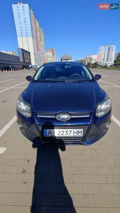 Ford Focus 2012 photo 2
