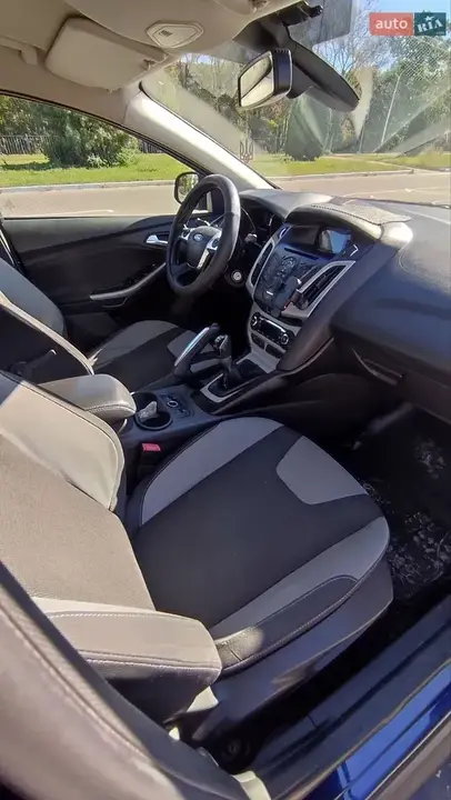 Ford Focus 2012 photo 5