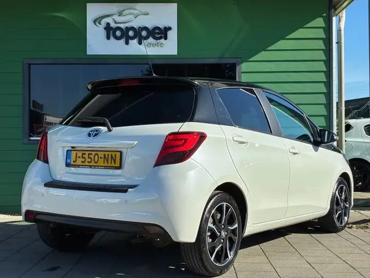 Toyota Yaris 2016 photo 3