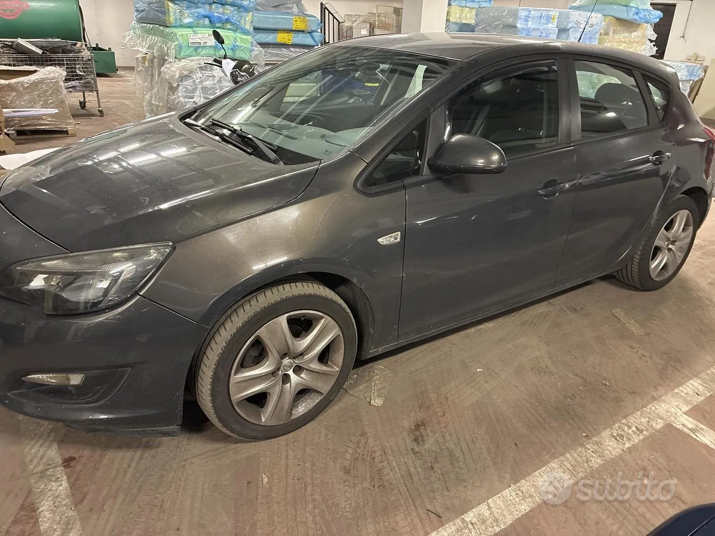 Opel Astra 2014 photo 2