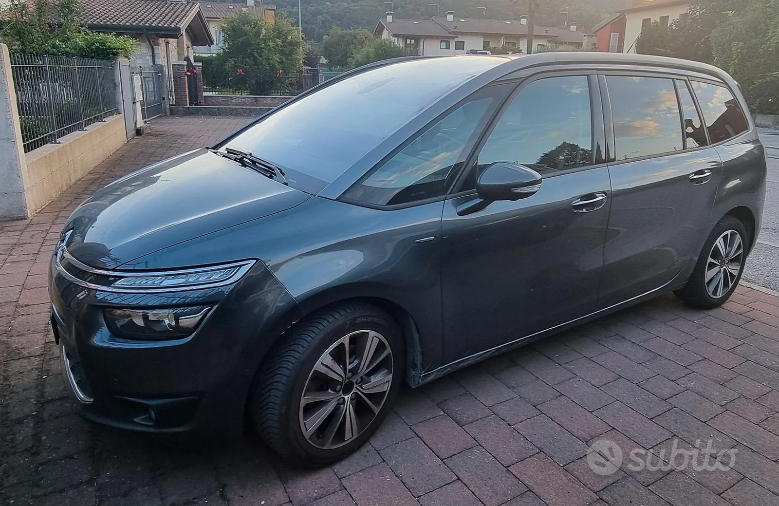 Citroen C4 Picasso 2016 photo 2