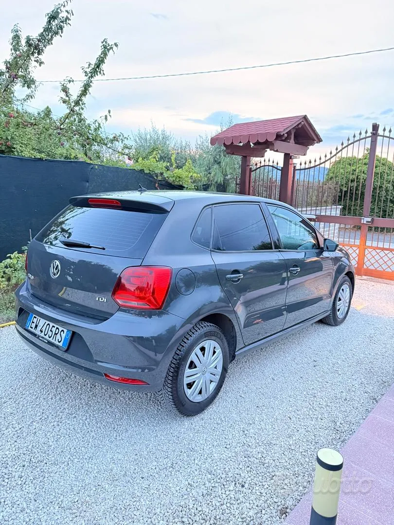 Volkswagen Polo 2014 photo 3
