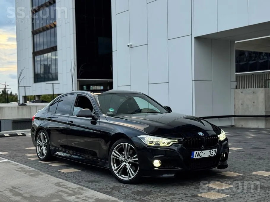 BMW F30