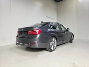BMW 330E 2017 photo 3