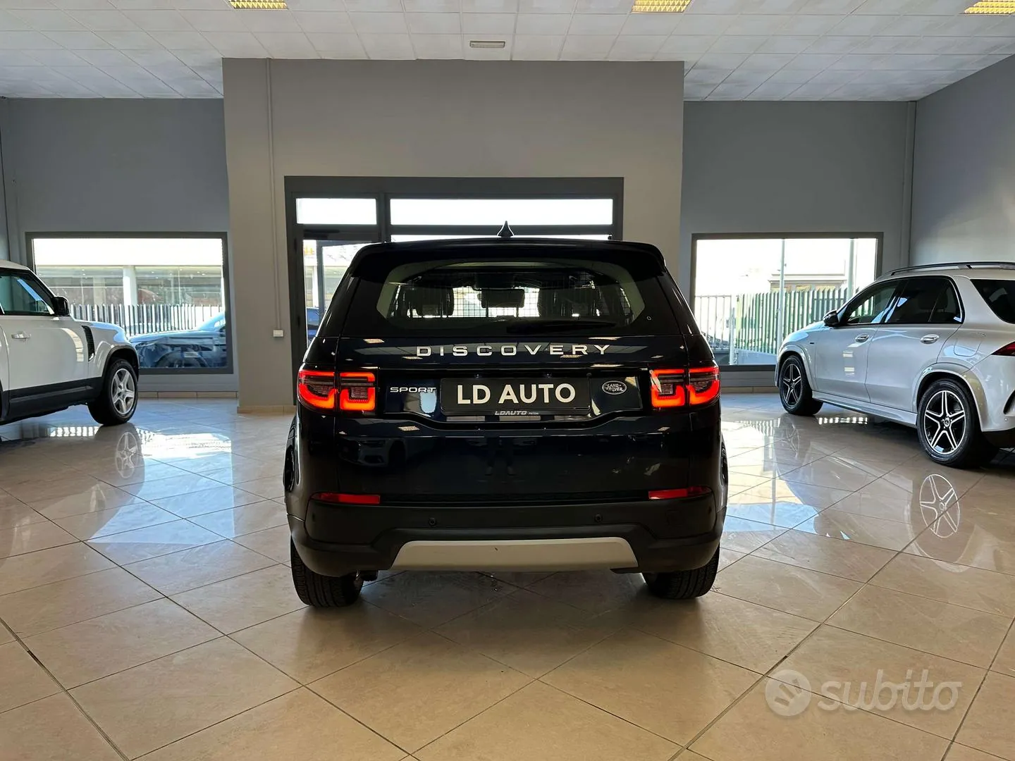Land Rover Discovery Sport 2021 photo 5